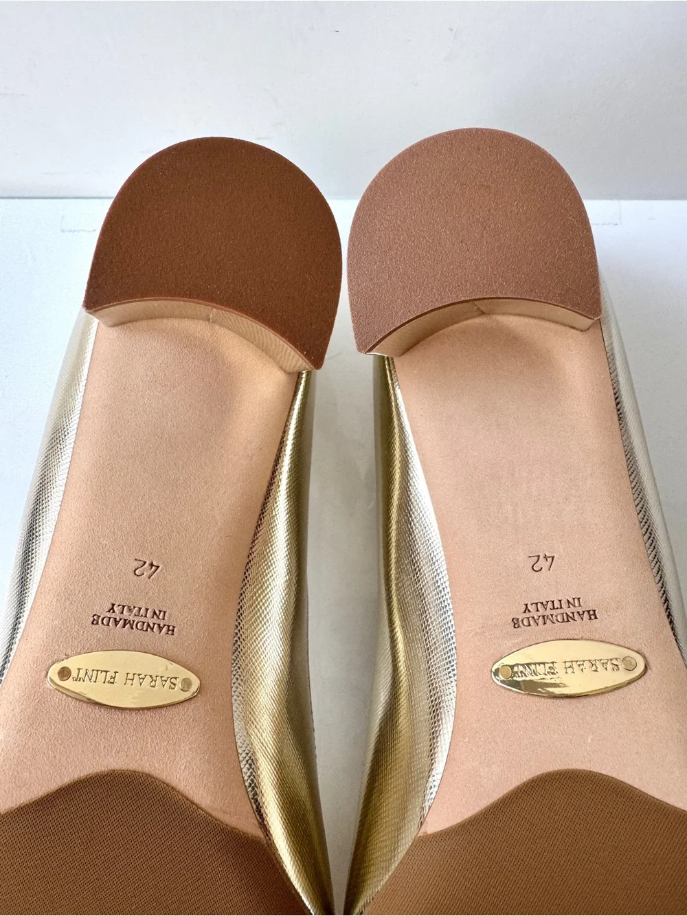 Sarah Flint The Perfect Emma Point Toe Block Heel Pumps in Gold Saffiano Size 11